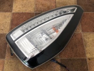 bontott MAZDA 5 Jobb Hátsó Lámpa