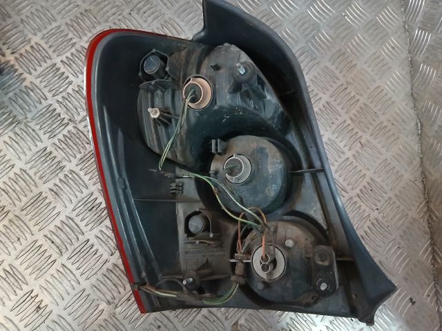 bontott MAZDA 5 Jobb Hátsó Lámpa