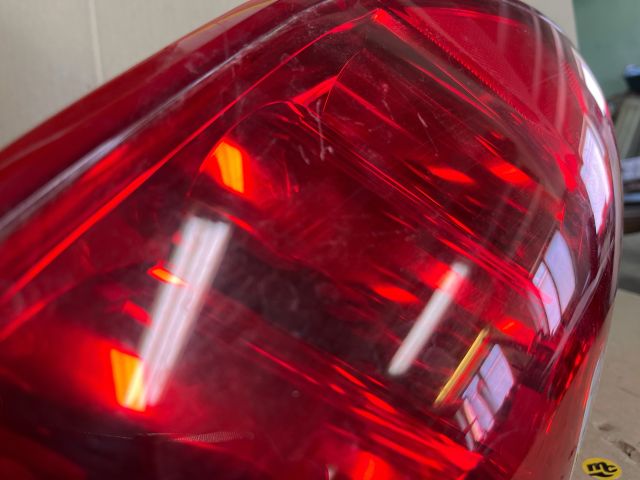 bontott MAZDA 5 Jobb Hátsó Lámpa