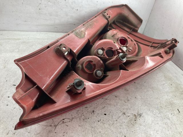 bontott MAZDA 5 Jobb Hátsó Lámpa