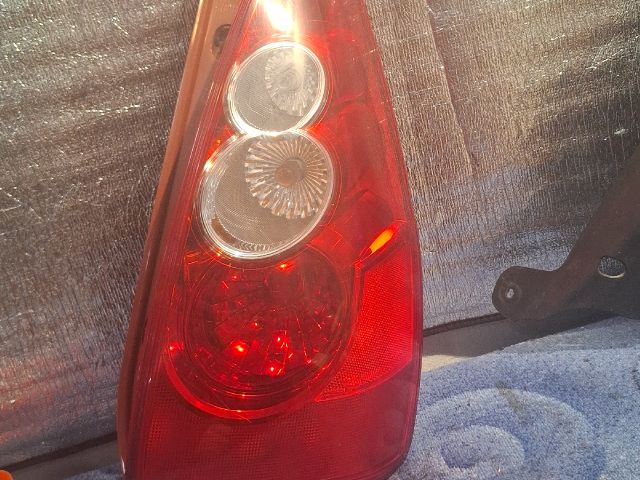 bontott MAZDA 5 Jobb Hátsó Lámpa