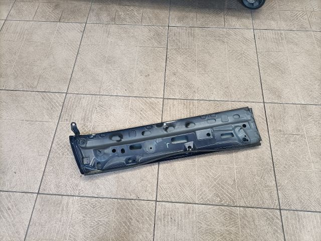 bontott MAZDA 5 Jobb hátsó Sárvédő Díszléc