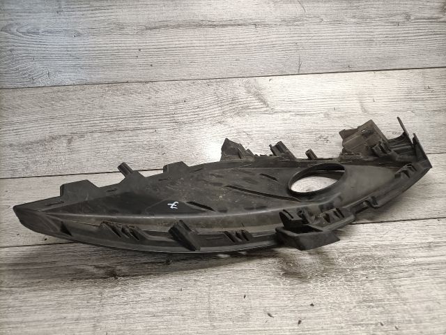bontott MAZDA 5 Jobb Ködfényszóró Lámpakeret
