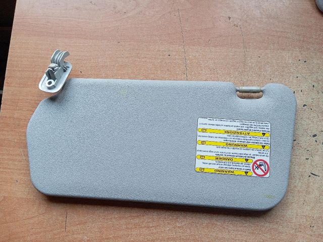 bontott MAZDA 5 Jobb Napellenző