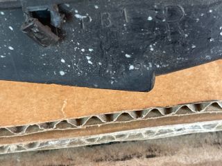 bontott MAZDA 5 Jobb Szélvédő Alatti Vízelvezető Műanyag