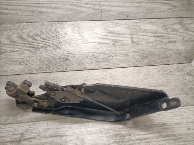 bontott MAZDA 5 Jobb Tolóajtó Zárszerkezet