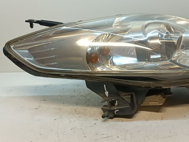 bontott MAZDA 5 Jobb Xenon Fényszóró