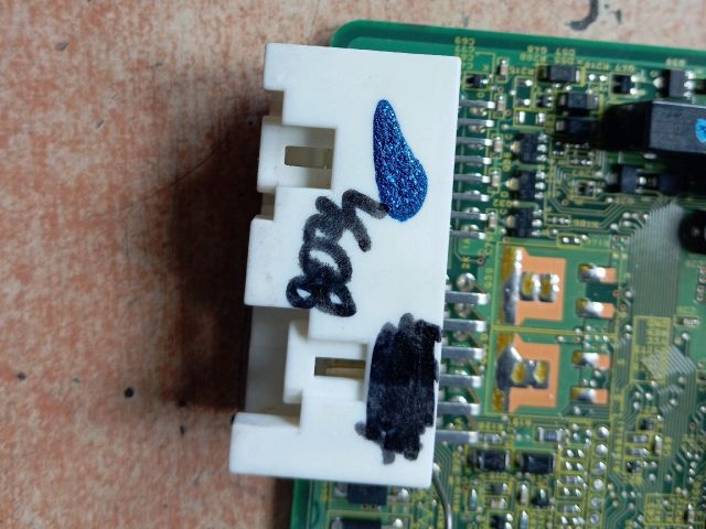 bontott MAZDA 5 Komfort Elektronika