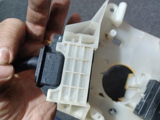 bontott MAZDA 5 Komplett Kormánykapcsoló (Bajuszkapcsoló)