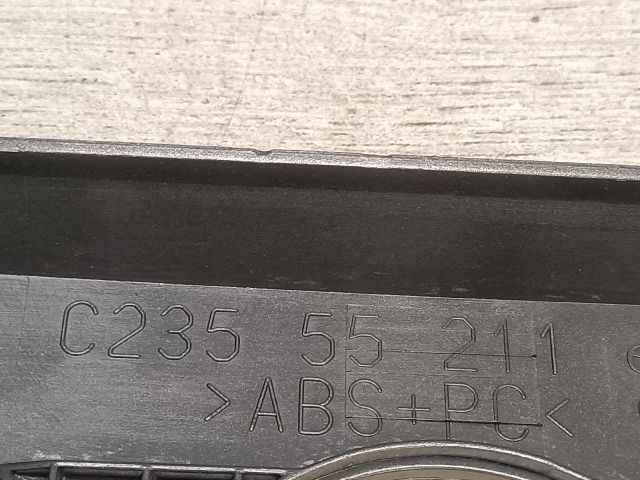 bontott MAZDA 5 Középkonzol Keret