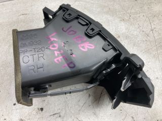 bontott MAZDA 5 Középső Jobb Szellőző