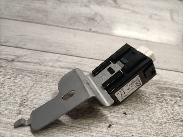 bontott MAZDA 5 Központizár Elektronika