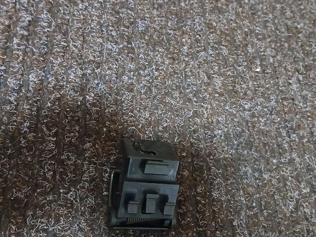 bontott MAZDA 5 Motorháztető Nyitó Kar / Gomb