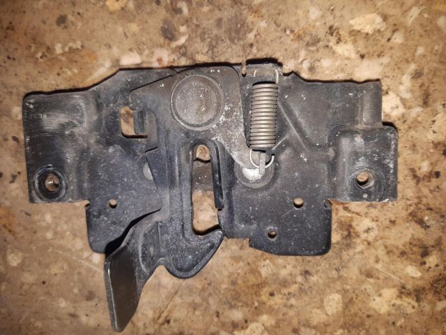 bontott MAZDA 5 Motorháztető Zárszerkezet