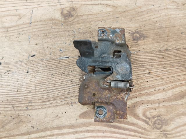 bontott MAZDA 5 Motorháztető Zárszerkezet