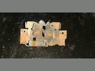 bontott MAZDA 5 Motorháztető Zárszerkezet