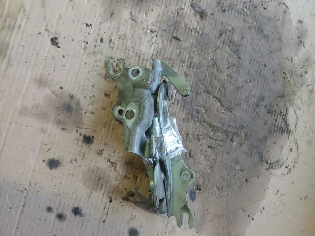 bontott MAZDA 5 Motorháztető Zsanér Pár