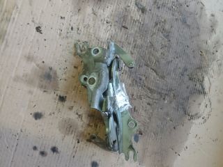 bontott MAZDA 5 Motorháztető Zsanér Pár