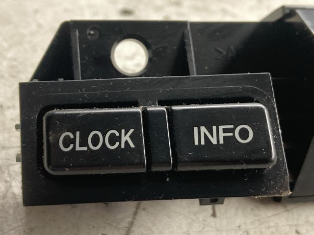 bontott MAZDA 5 Multifunkciós Kijelző