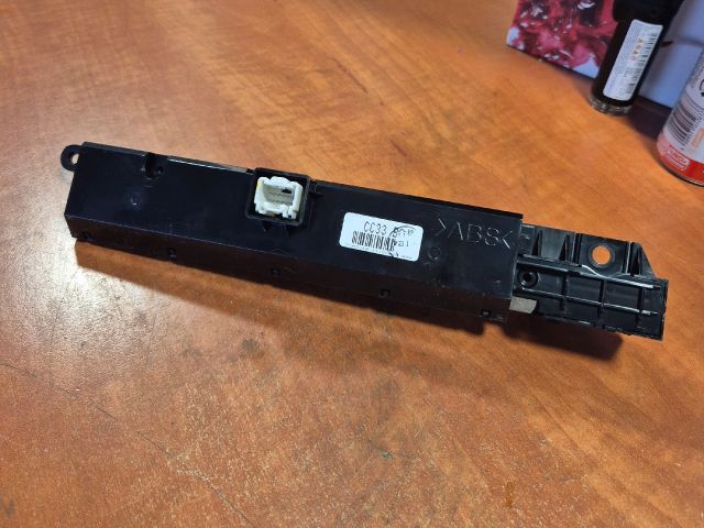 bontott MAZDA 5 Multifunkciós Kijelző