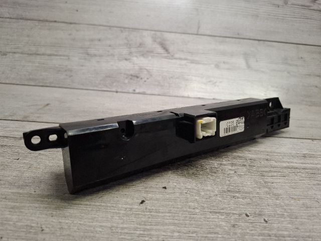 bontott MAZDA 5 Multifunkciós Kijelző