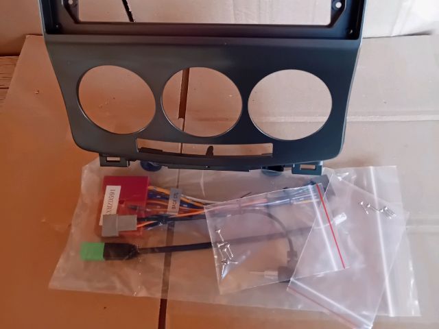 bontott MAZDA 5 Navigációs Fejegység