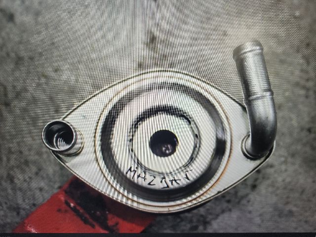 bontott MAZDA 5 Olajhűtő