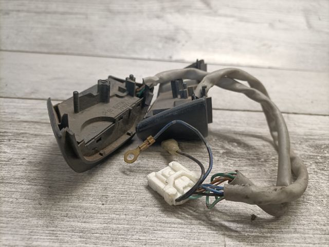 bontott MAZDA 5 Rádió / CD Kapcsoló