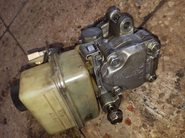 bontott MAZDA 5 Szervóolaj Tartály