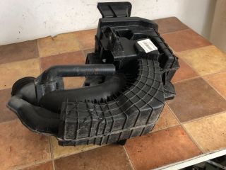 bontott MAZDA 5 Szívás Zaj Csökkentő Doboz