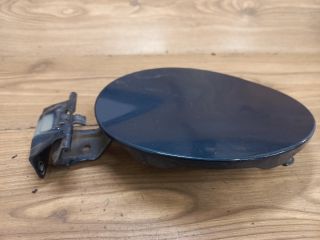 bontott MAZDA 5 Tankajtó