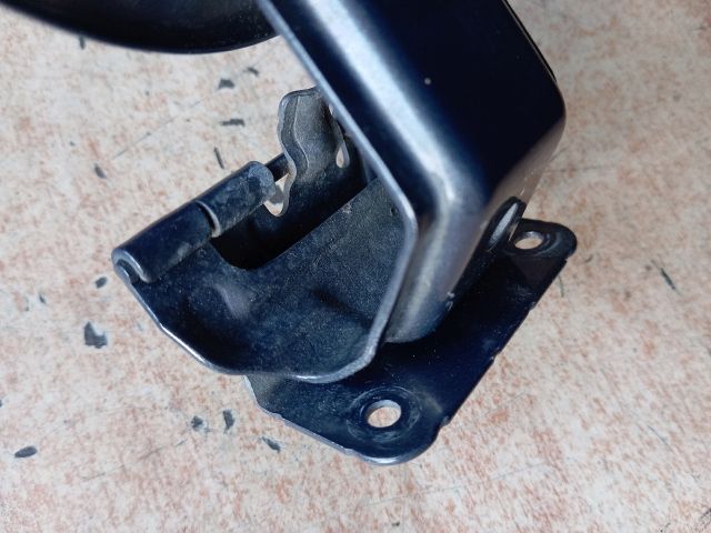 bontott MAZDA 5 Tankajtó