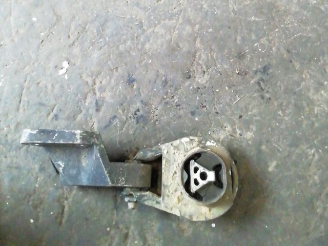 bontott MAZDA 5 Tartó Bak