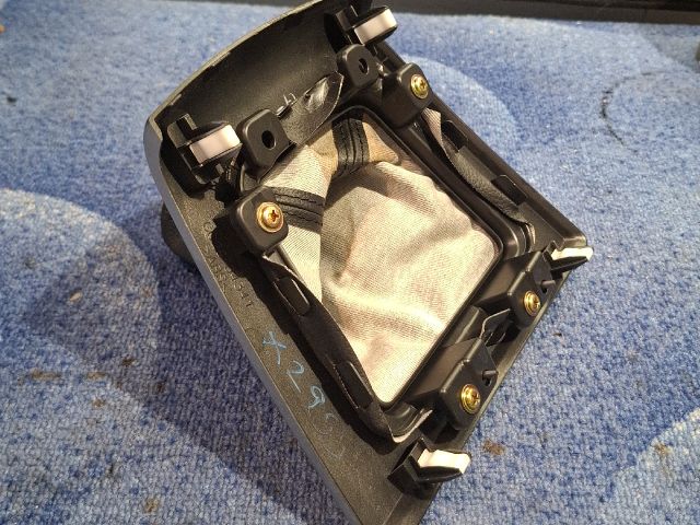 bontott MAZDA 5 Váltószoknya