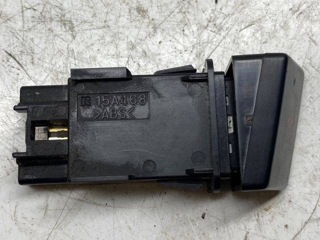 bontott MAZDA 5 Vészvillogó Kapcsoló