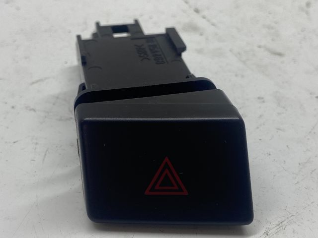 bontott MAZDA 5 Vészvillogó Kapcsoló