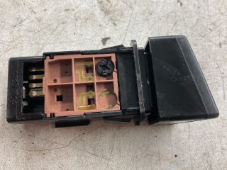 bontott MAZDA 5 Vészvillogó Kapcsoló