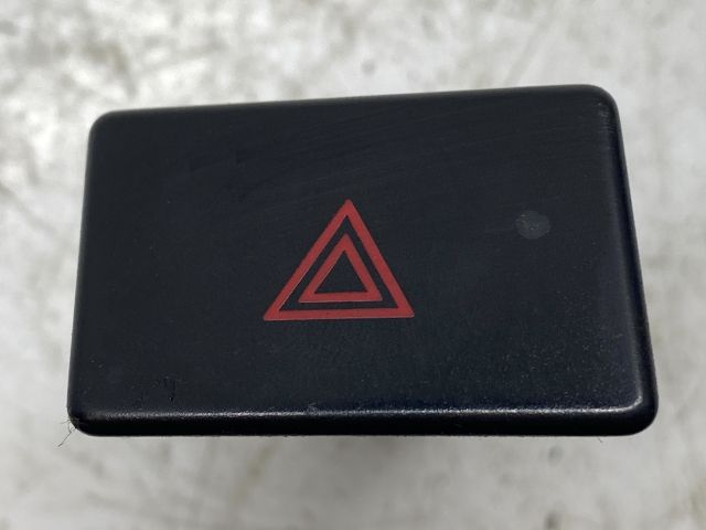 bontott MAZDA 5 Vészvillogó Kapcsoló