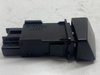 bontott MAZDA 5 Vészvillogó Kapcsoló