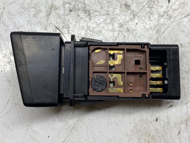 bontott MAZDA 5 Vészvillogó Kapcsoló