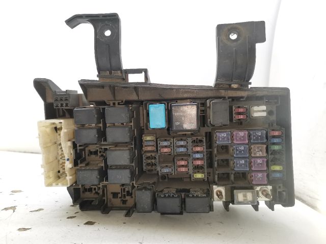 bontott MAZDA 6 Biztosítéktábla Motortér