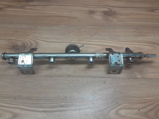 bontott MAZDA 6 Porlasztó Sor / Híd