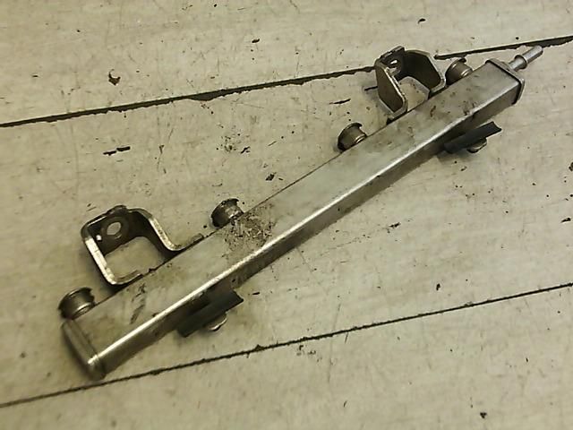 bontott MAZDA 6 Porlasztó Sor / Híd