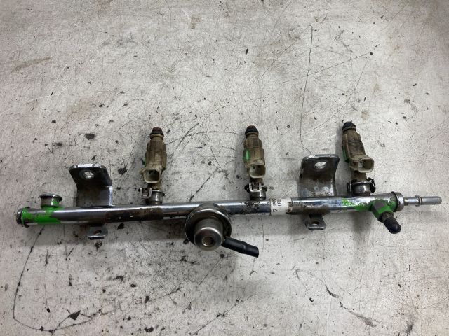 bontott MAZDA 6 Porlasztó Sor / Híd