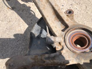 bontott MAZDA 6 Bal első Csonkállvány Kerékaggyal