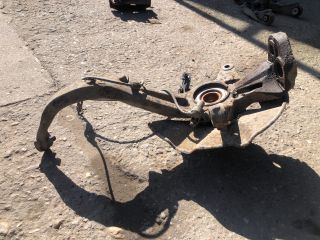 bontott MAZDA 6 Bal első Csonkállvány Kerékaggyal