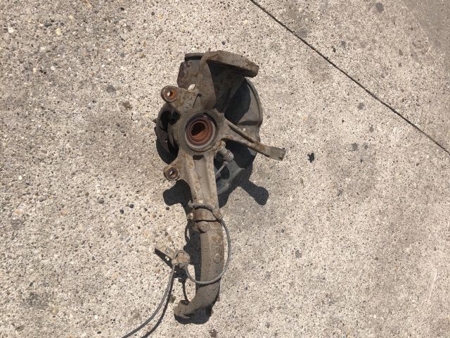 bontott MAZDA 6 Bal első Csonkállvány Kerékaggyal