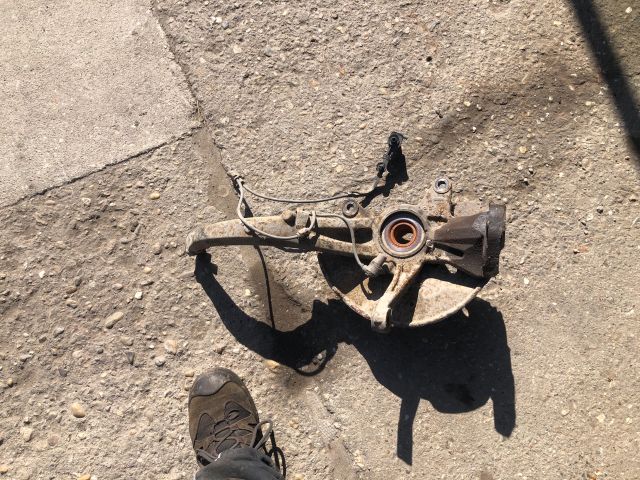 bontott MAZDA 6 Bal első Csonkállvány Kerékaggyal