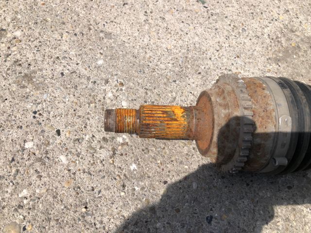 bontott MAZDA 6 Bal Féltengely