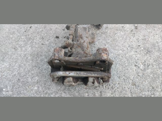 bontott MAZDA 6 Bal hátsó Féknyereg Munkahengerrel